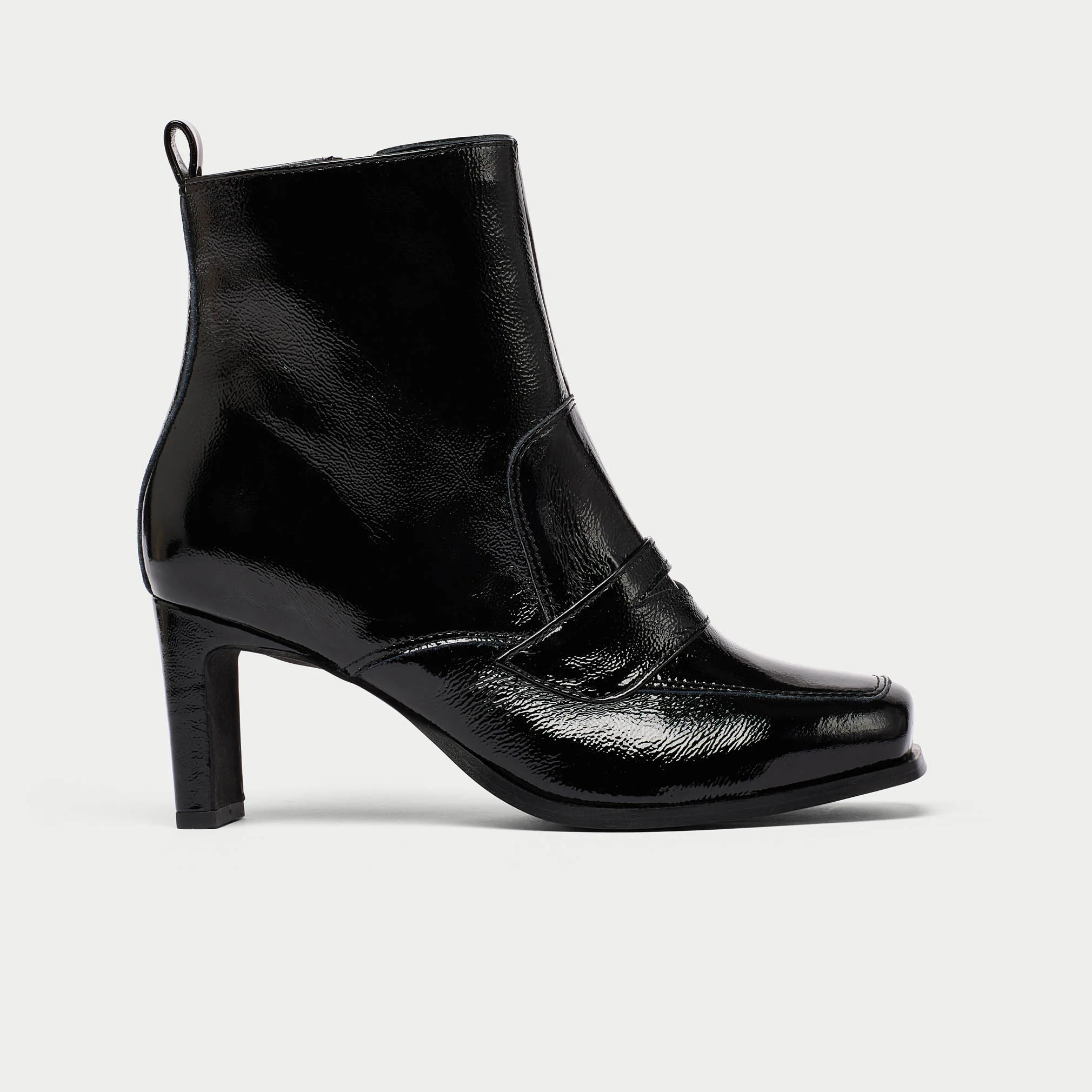 Daphne - Black Shine Leather Boots
