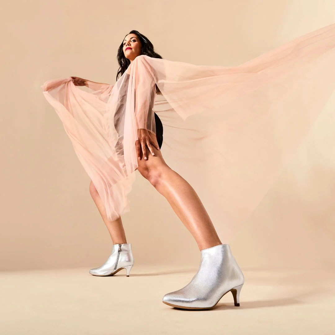 Hazel - Silver Leather Boots