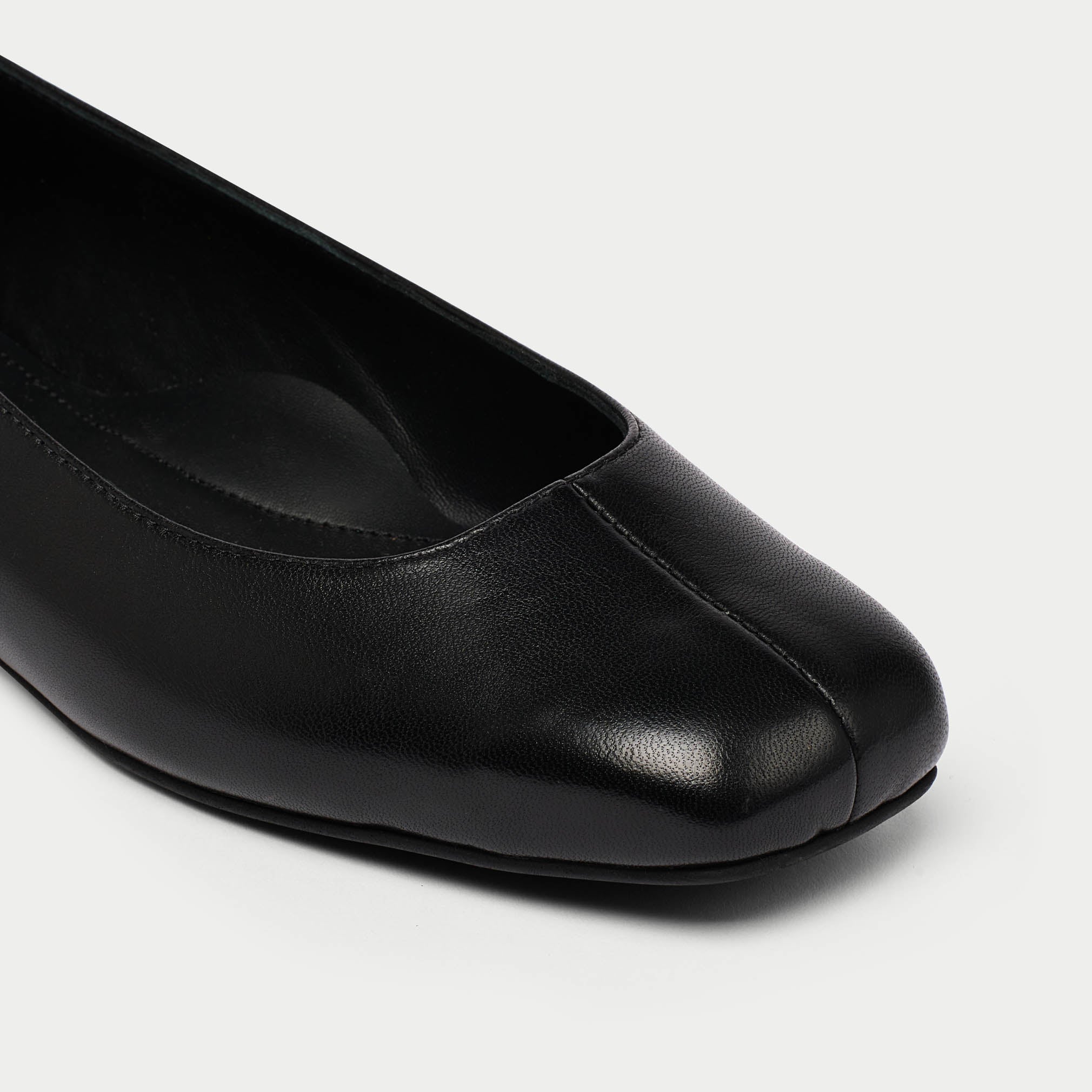 Lucinda - Black Leather Ballerinas - Image 3